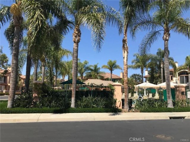 1406 Solvay Aisle, Irvine, CA 92606