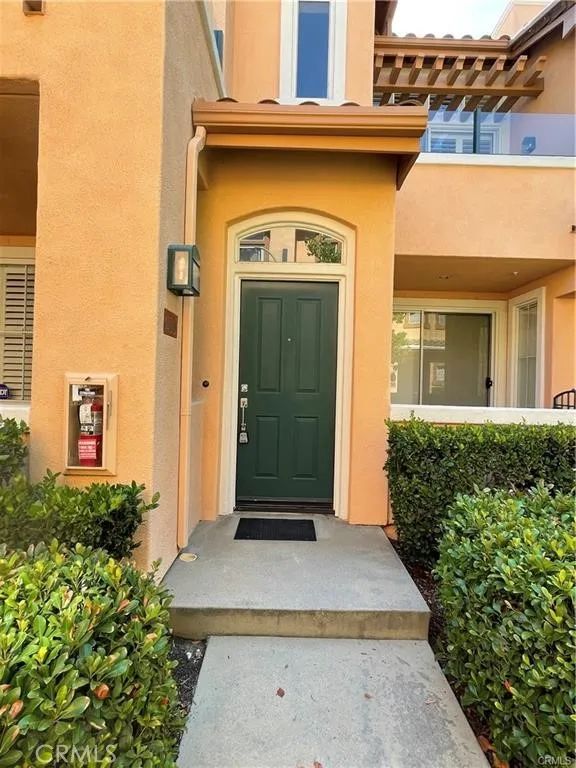 1406 Solvay Aisle, Irvine, CA 92606