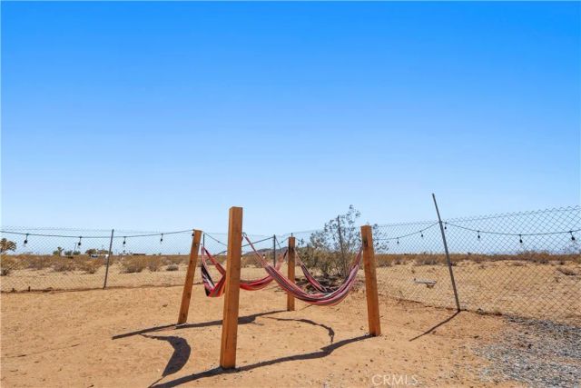 670 Ducor Avenue, Landers, CA 92285