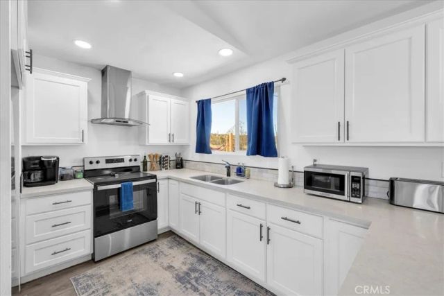 670 Ducor Avenue, Landers, CA 92285