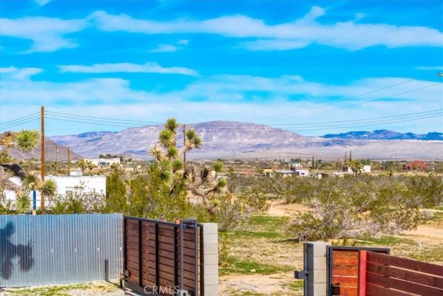 670 Ducor Avenue, Landers, CA 92285