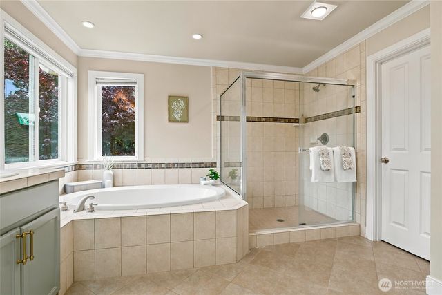 3054 205th Court NE, Sammamish, WA 98074