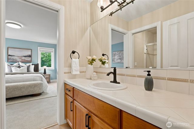 3054 205th Court NE, Sammamish, WA 98074