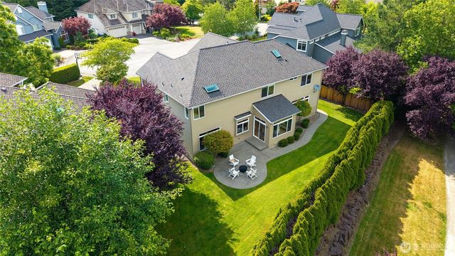3054 205th Court NE, Sammamish, WA 98074