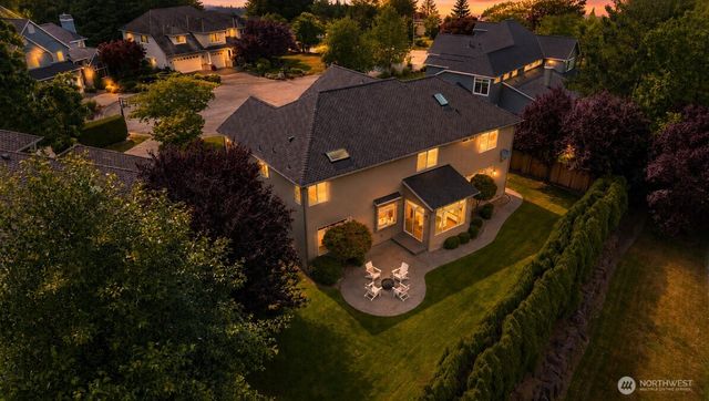 3054 205th Court NE, Sammamish, WA 98074