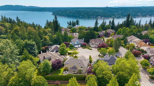 3054 205th Court NE, Sammamish, WA 98074