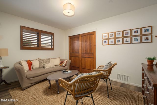 1222 E MYRTLE Avenue, Phoenix, AZ 85020