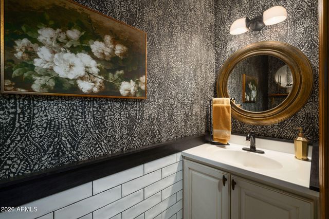 1222 E MYRTLE Avenue, Phoenix, AZ 85020