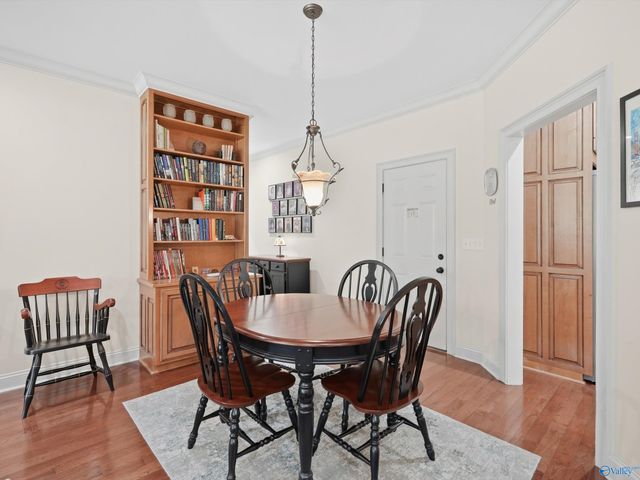 115 Featherstone Lane, Owens Cross Roads, AL 35763