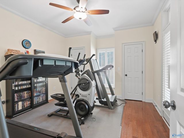 115 Featherstone Lane, Owens Cross Roads, AL 35763