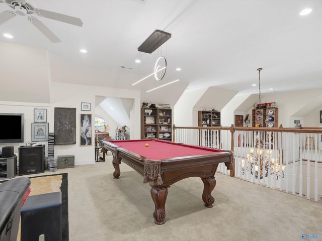 115 Featherstone Lane, Owens Cross Roads, AL 35763