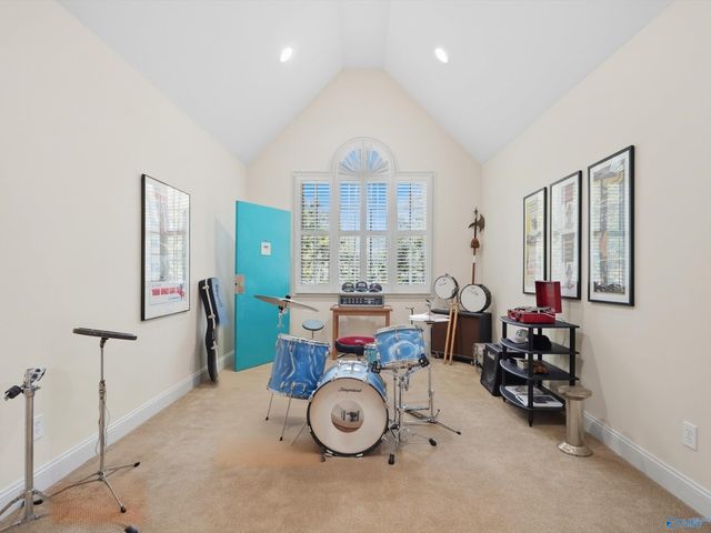 115 Featherstone Lane, Owens Cross Roads, AL 35763