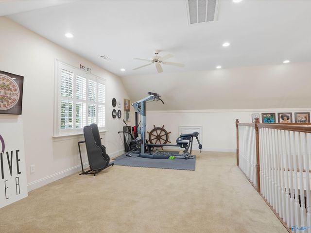 115 Featherstone Lane, Owens Cross Roads, AL 35763