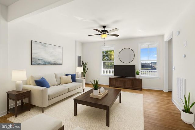 739 LAKEVIEW DR, Colonial Beach, VA 22443