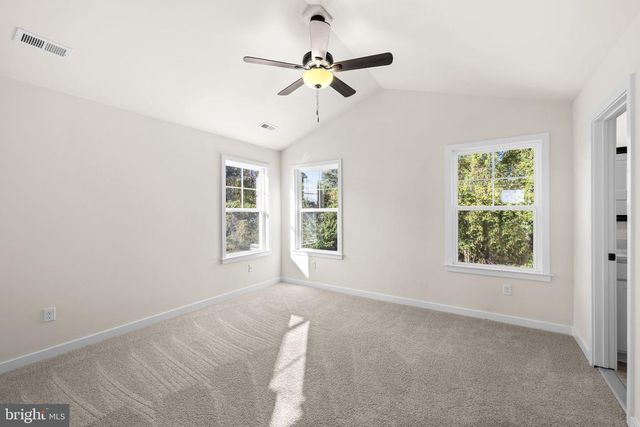 739 LAKEVIEW DR, Colonial Beach, VA 22443