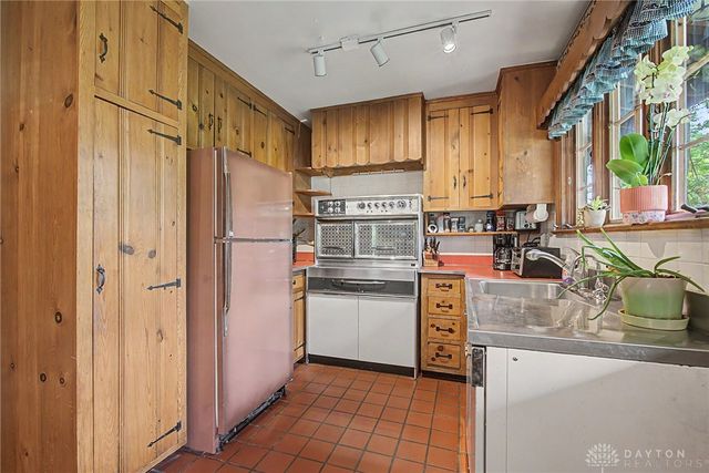 7790 Peters Pike, Butler Twp, OH 45414