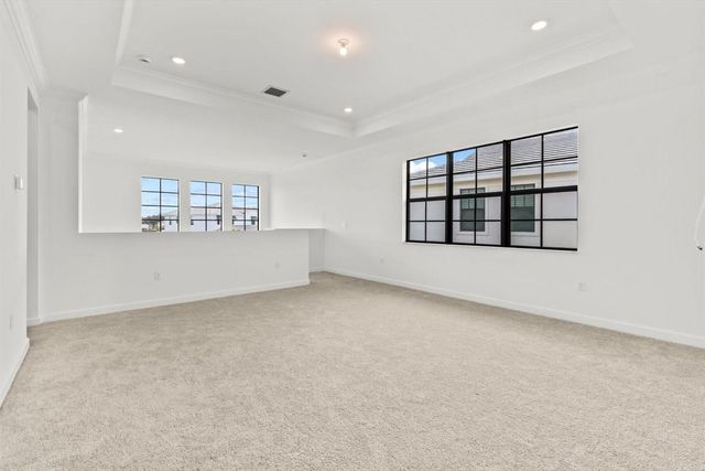 270 SE Fascino Cir, Port St Lucie, FL 34984