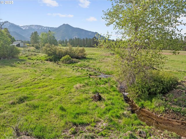 Pinerich Rd 1, Baker City, OR 97814