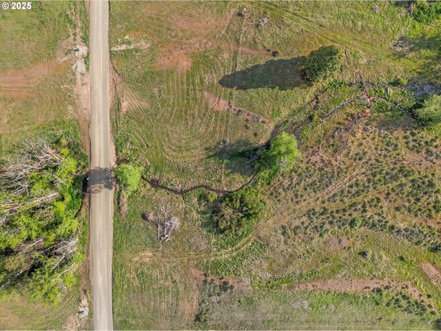 Pinerich Rd 1, Baker City, OR 97814