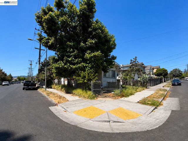 1701 10Th Ave, Oakland, CA 94606