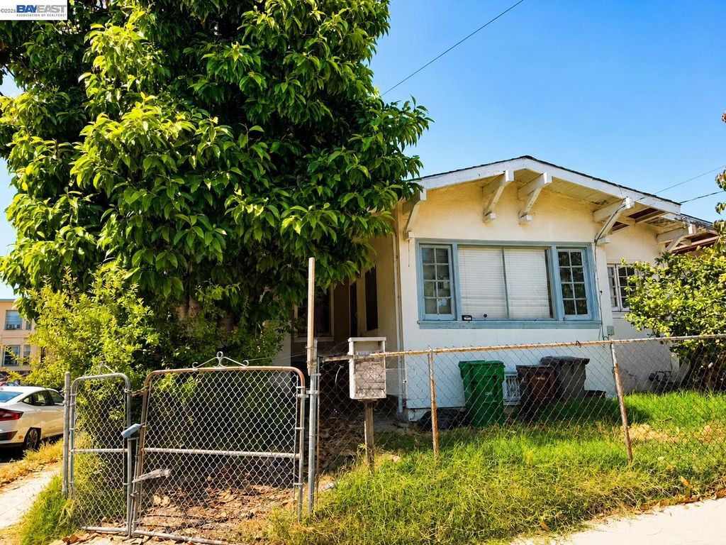 1701 10Th Ave, Oakland, CA 94606