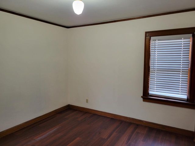 502 W Oakland AVENUE, Port Washington, WI 53074