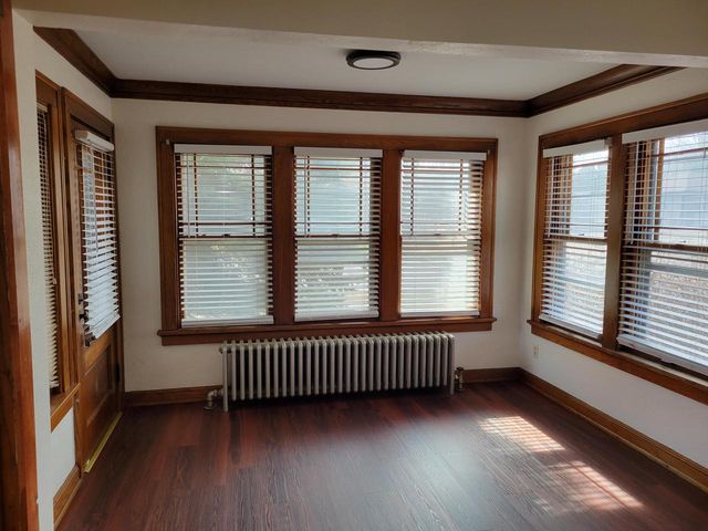 502 W Oakland AVENUE, Port Washington, WI 53074