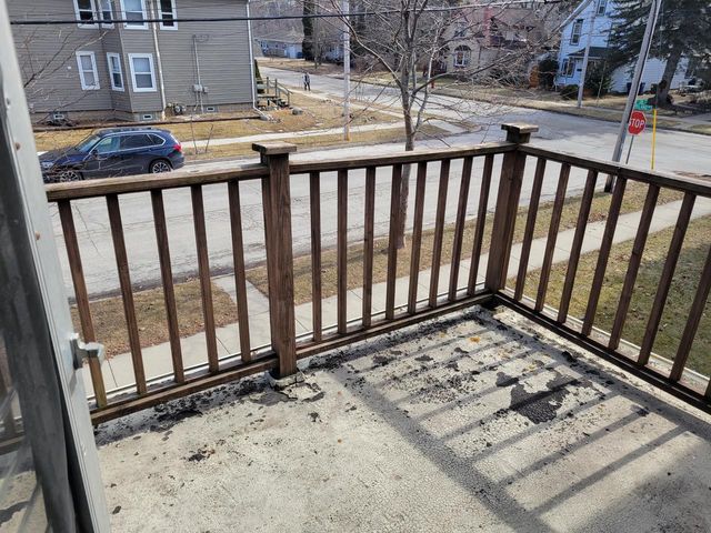 502 W Oakland AVENUE, Port Washington, WI 53074