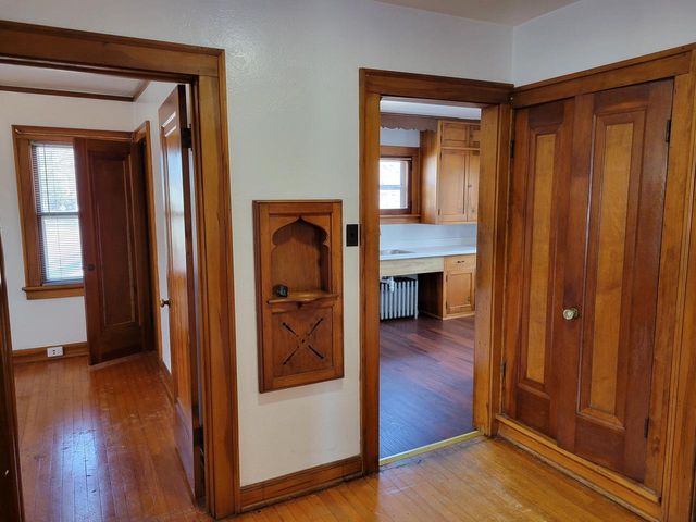 502 W Oakland AVENUE, Port Washington, WI 53074