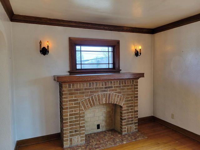 502 W Oakland AVENUE, Port Washington, WI 53074