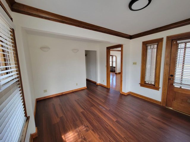 502 W Oakland AVENUE, Port Washington, WI 53074