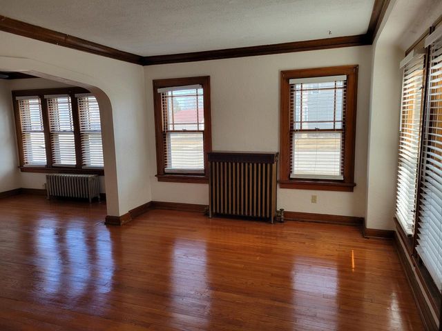 502 W Oakland AVENUE, Port Washington, WI 53074