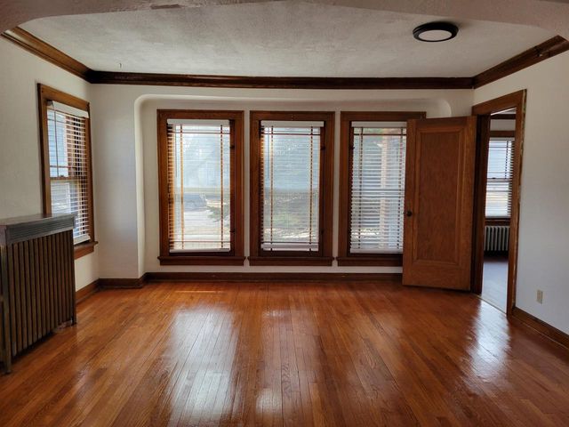 502 W Oakland AVENUE, Port Washington, WI 53074