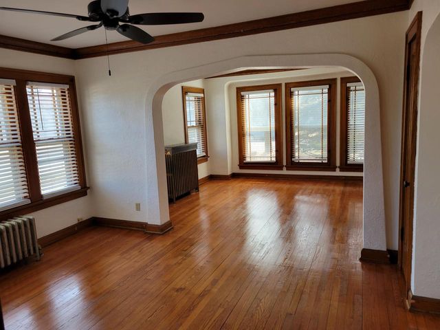 502 W Oakland AVENUE, Port Washington, WI 53074