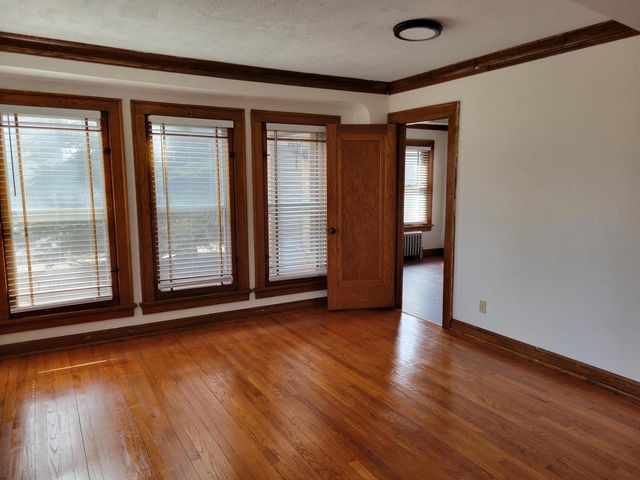 502 W Oakland AVENUE, Port Washington, WI 53074