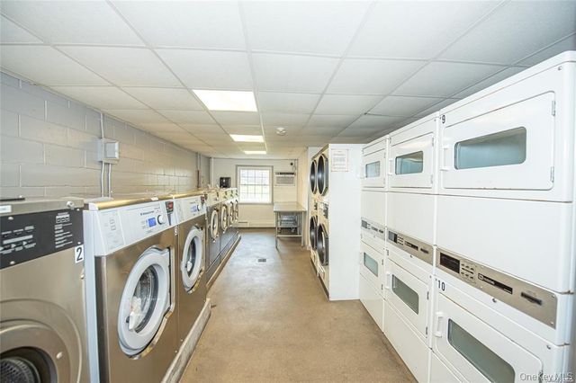 460 Old Town Road 3C, Port Jefferson Station, NY 11776
