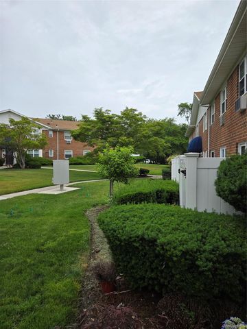 460 Old Town Road 3C, Port Jefferson Station, NY 11776