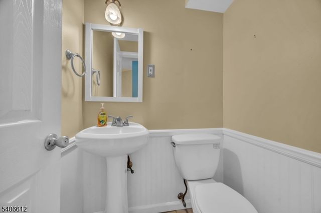 40 Drake Rd, Franklin Twp., NJ 08873