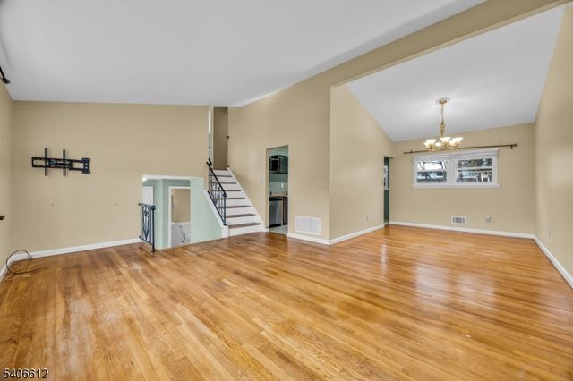 40 Drake Rd, Franklin Twp., NJ 08873