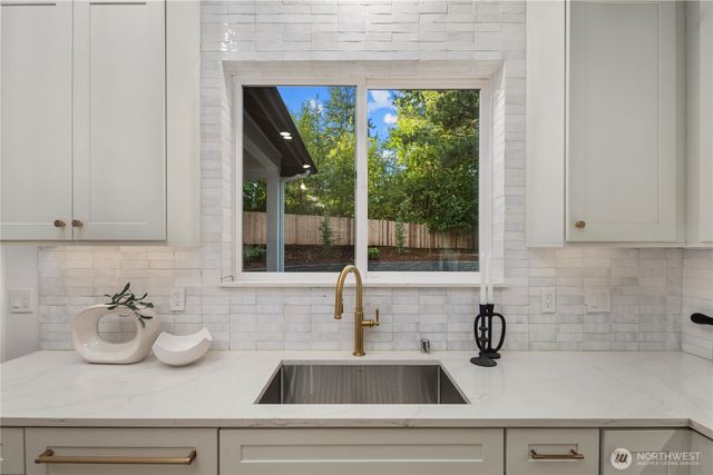 1651 169th Avenue NE, Bellevue, WA 98008