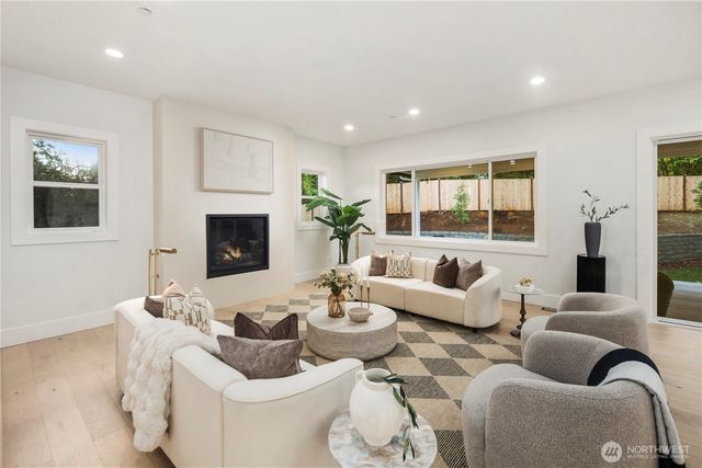 1651 169th Avenue NE, Bellevue, WA 98008