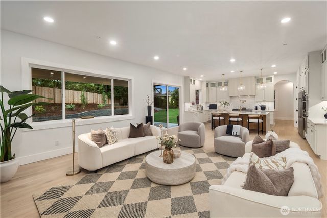 1651 169th Avenue NE, Bellevue, WA 98008