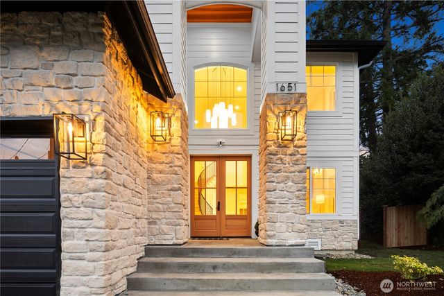 1651 169th Avenue NE, Bellevue, WA 98008