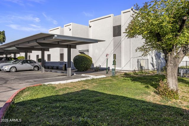 8576 E INDIAN SCHOOL Road UNIT B, Scottsdale, AZ 85251