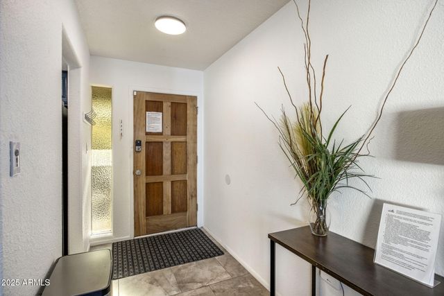 8576 E INDIAN SCHOOL Road UNIT B, Scottsdale, AZ 85251