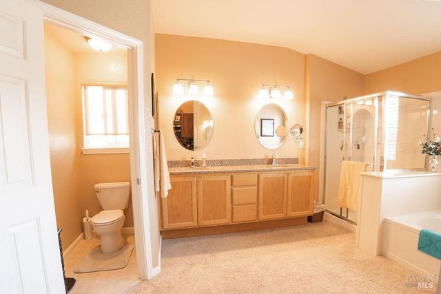 918 Shadow Tree Ct, Vacaville, CA 95687