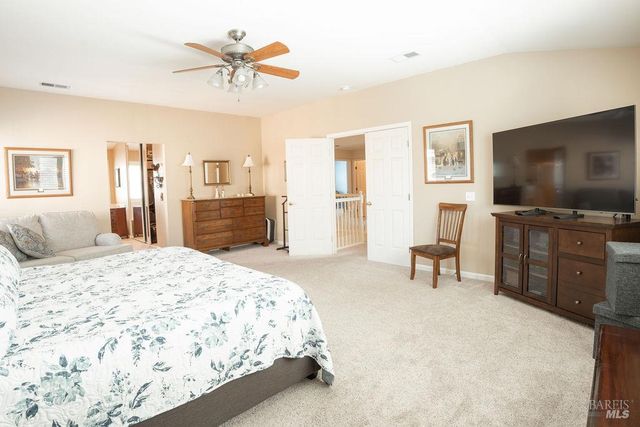 918 Shadow Tree Ct, Vacaville, CA 95687