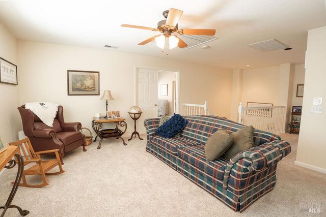918 Shadow Tree Ct, Vacaville, CA 95687