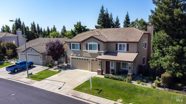 918 Shadow Tree Ct, Vacaville, CA 95687