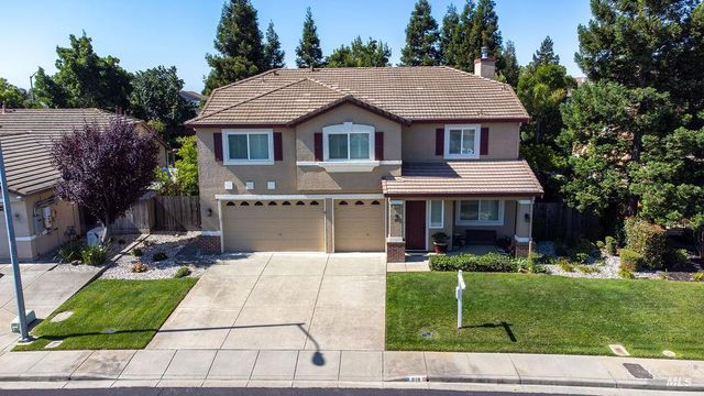 918 Shadow Tree Ct, Vacaville, CA 95687